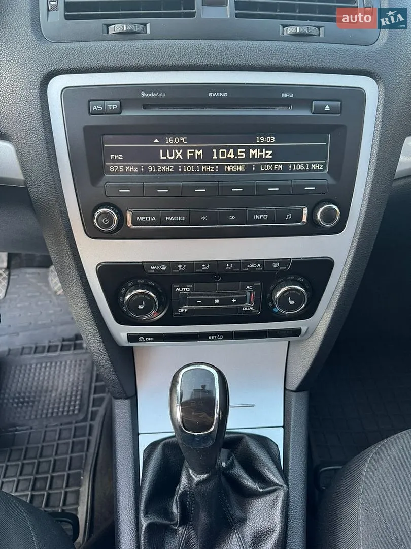 2011 Skoda Octavia - мініатюра 28