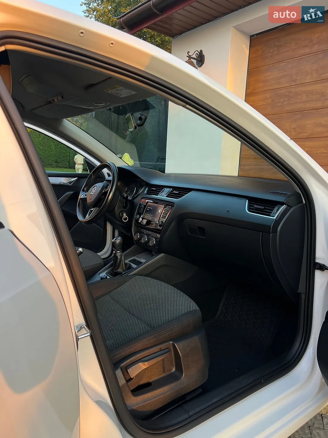 2016 Skoda Octavia - мініатюра 32