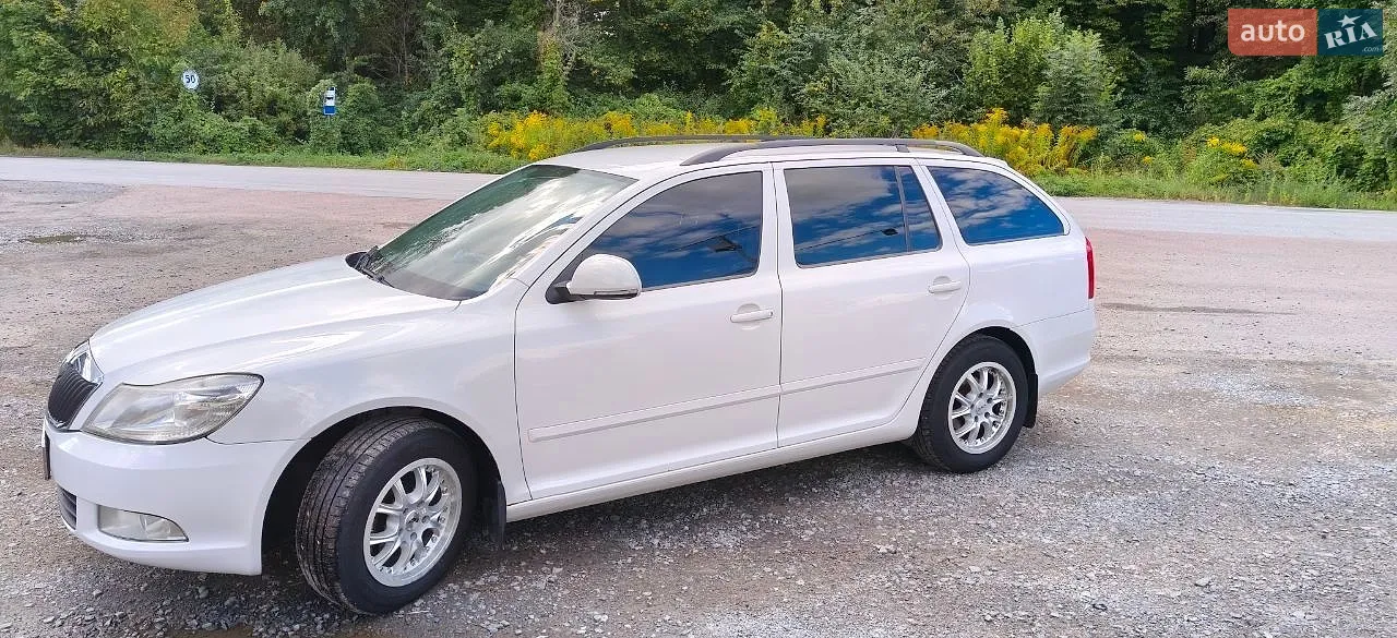 2010 Skoda Octavia - мініатюра 4
