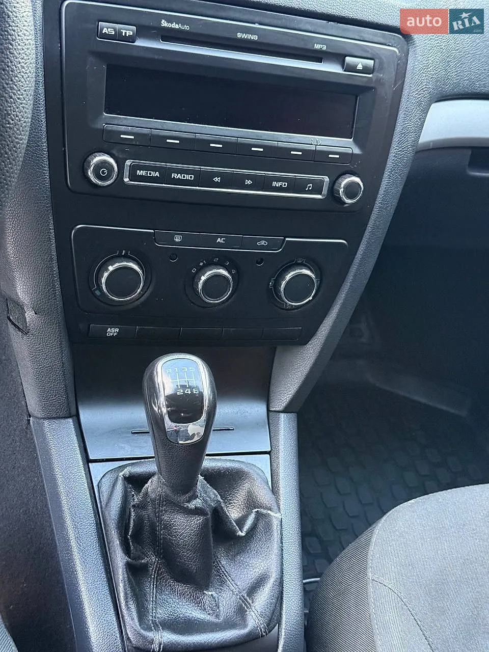 2012 Skoda Octavia - мініатюра 17