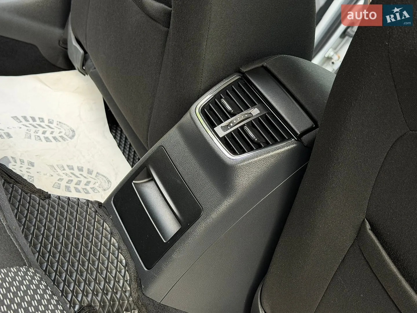 2016 Skoda Octavia - мініатюра 134