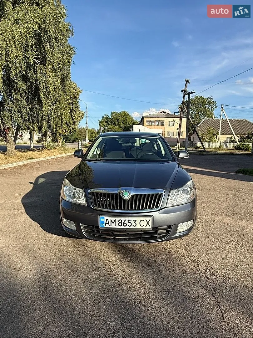 2010 Skoda Octavia - мініатюра 9