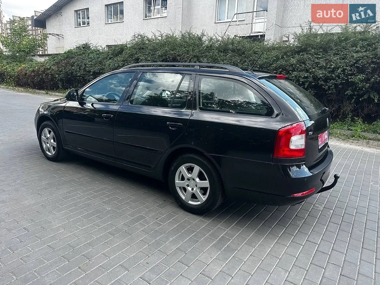 2010 Skoda Octavia - мініатюра 6