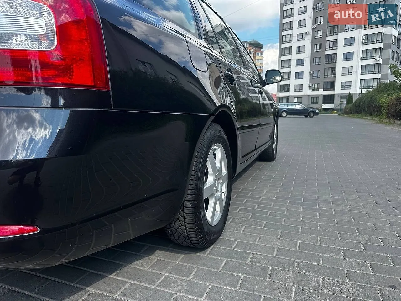 2010 Skoda Octavia - мініатюра 8