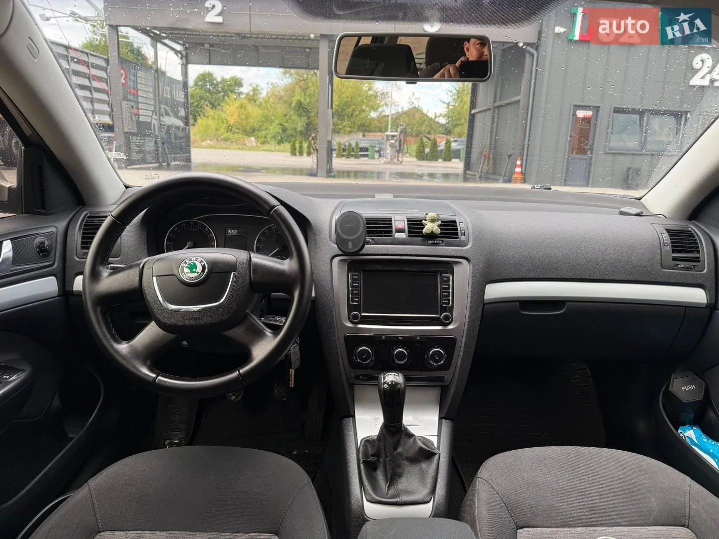 2010 Skoda Octavia - мініатюра 12