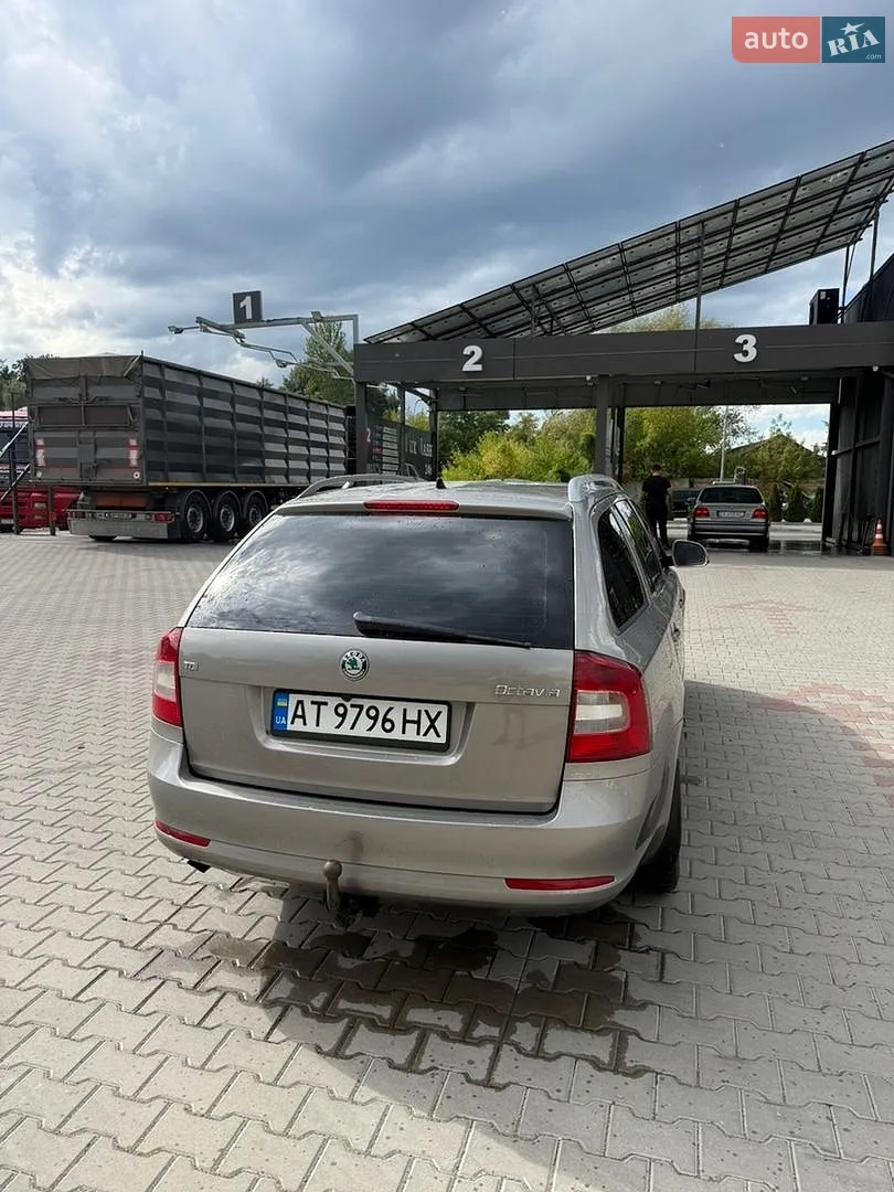 2010 Skoda Octavia - мініатюра 29