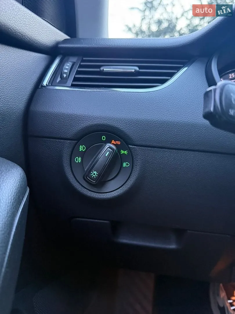 2019 Skoda Octavia - мініатюра 71