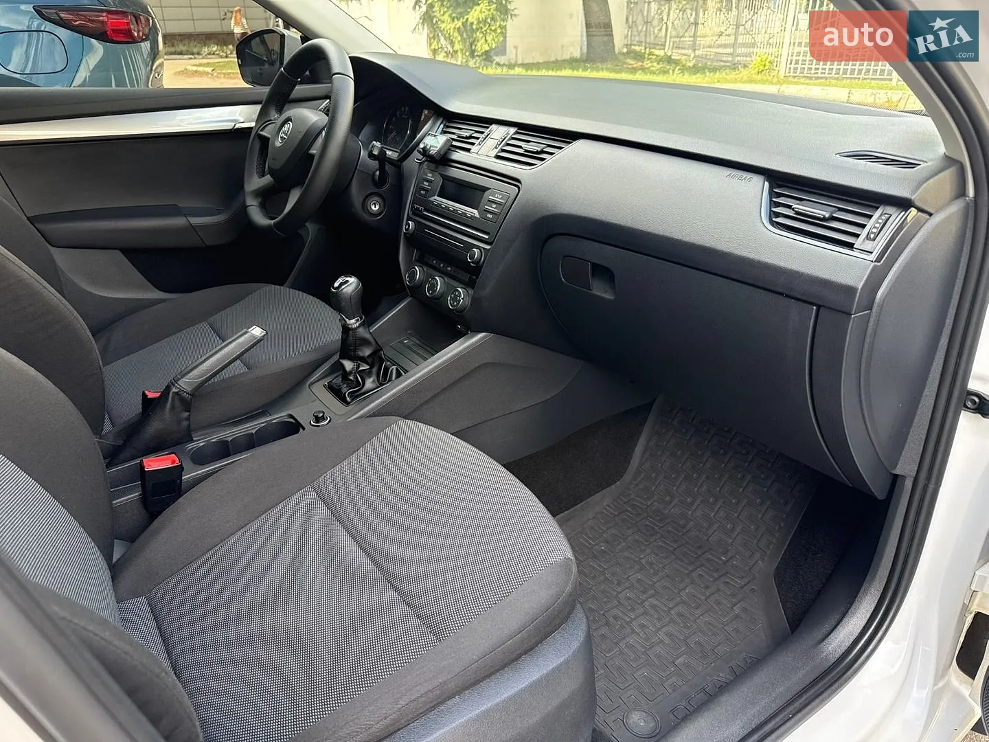 2013 Skoda Octavia - мініатюра 17
