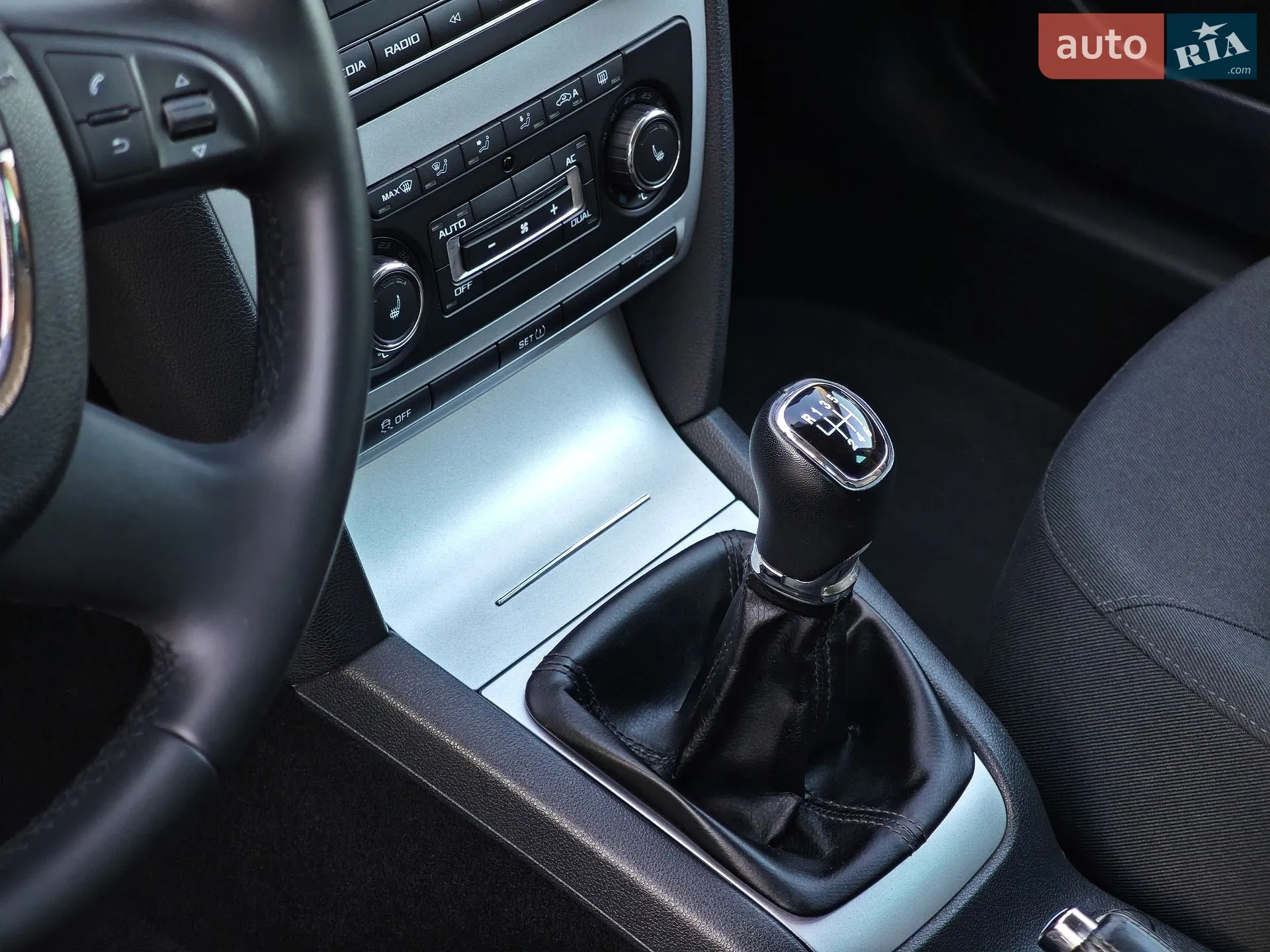 2012 Skoda Octavia - мініатюра 31