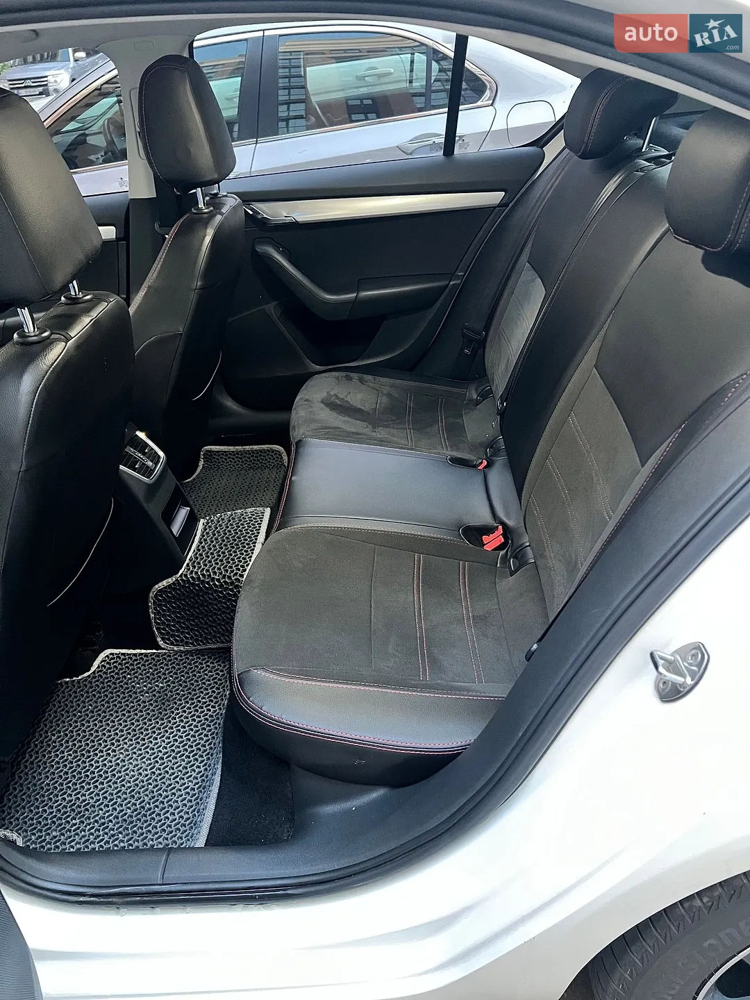 2013 Skoda Octavia - мініатюра 16