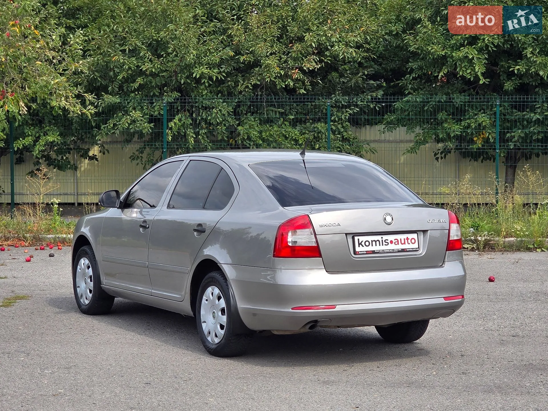 2010 Skoda Octavia - мініатюра 8