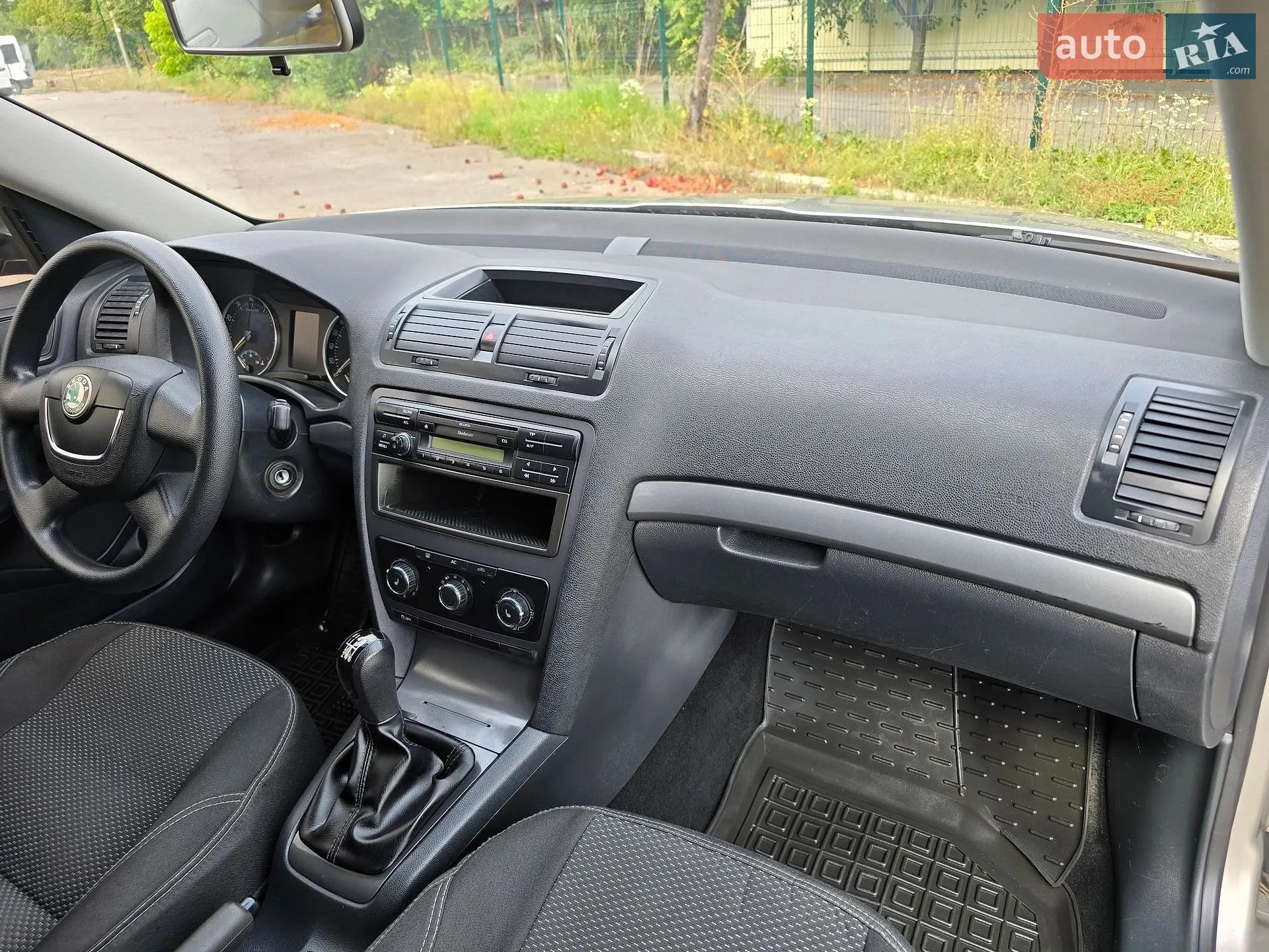2010 Skoda Octavia - мініатюра 50