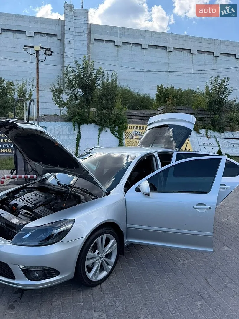 2010 Skoda Octavia - мініатюра 3