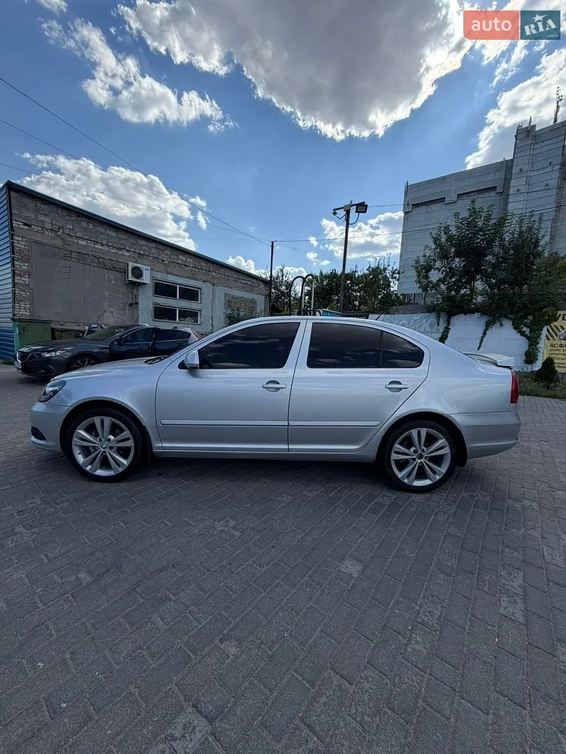 2010 Skoda Octavia - мініатюра 4