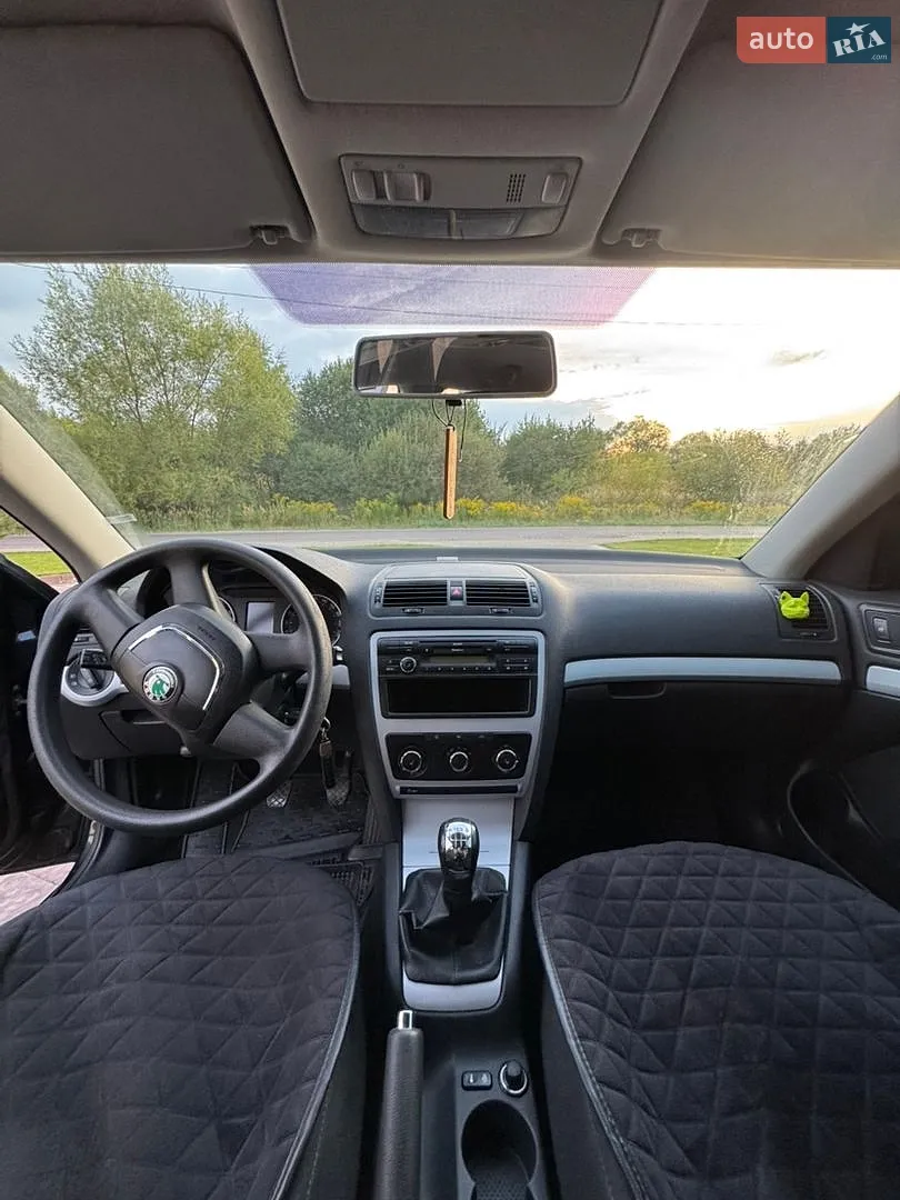 2010 Skoda Octavia - мініатюра 24