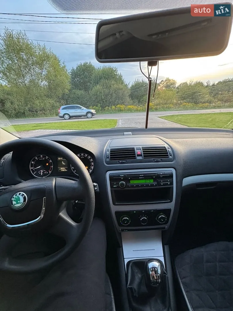 2010 Skoda Octavia - мініатюра 40