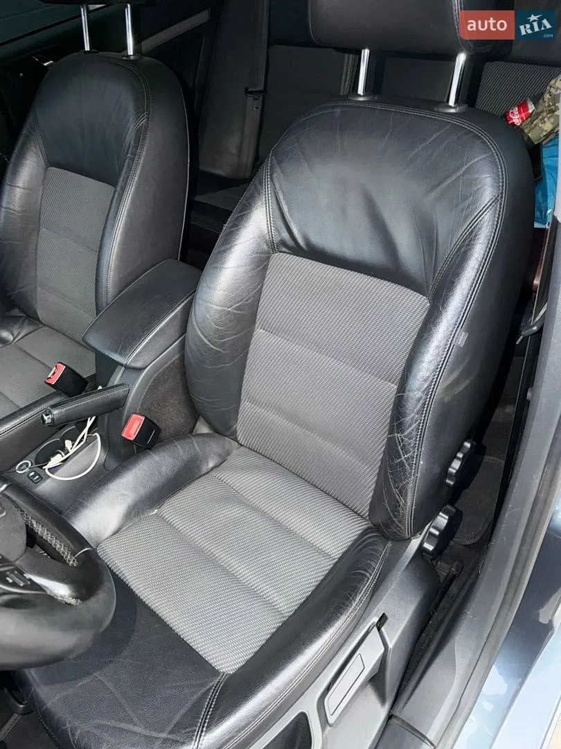 2010 Skoda Octavia - мініатюра 28