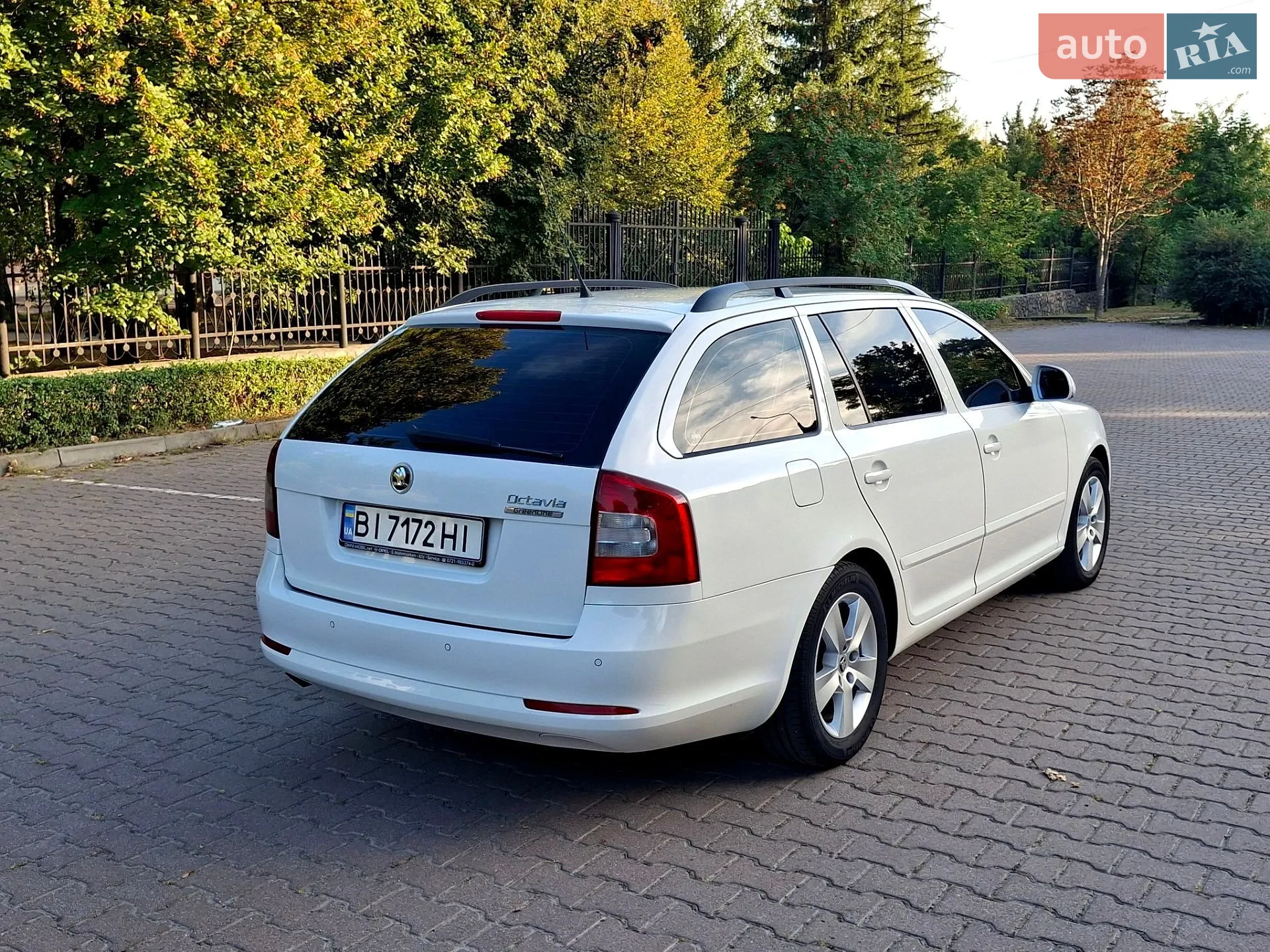2010 Skoda Octavia - мініатюра 3
