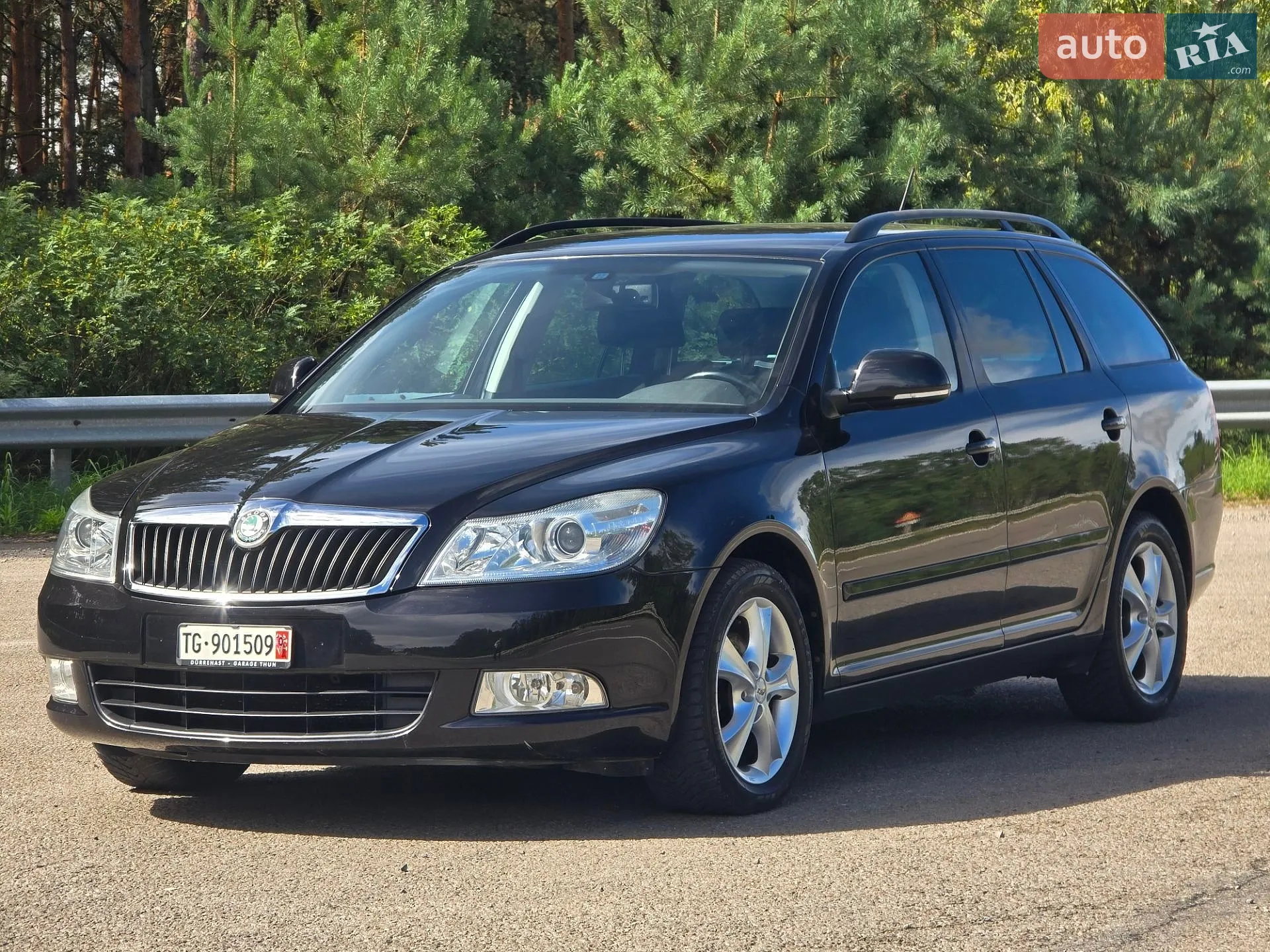 2010 Skoda Octavia - мініатюра 2
