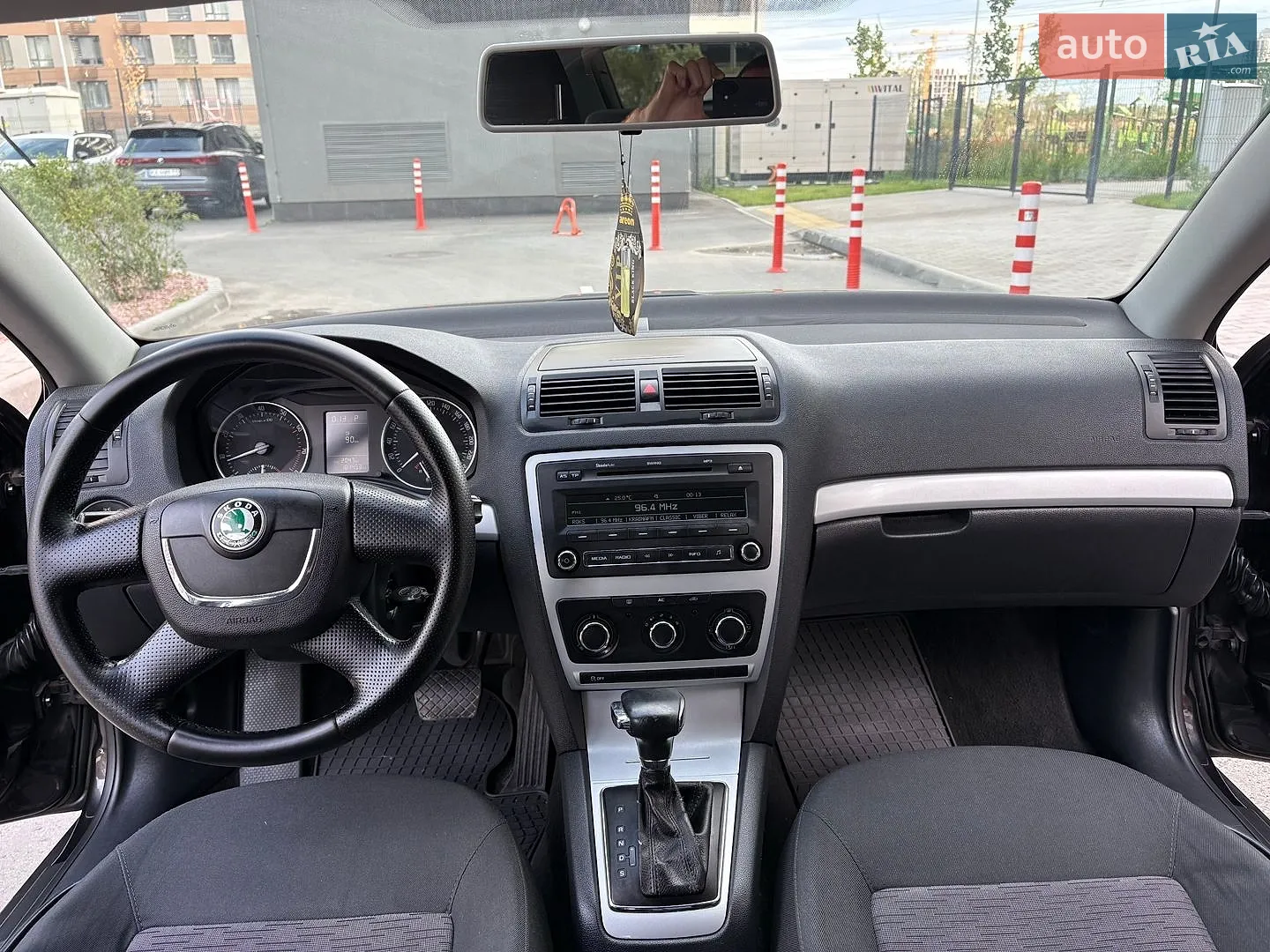 2011 Skoda Octavia - мініатюра 12