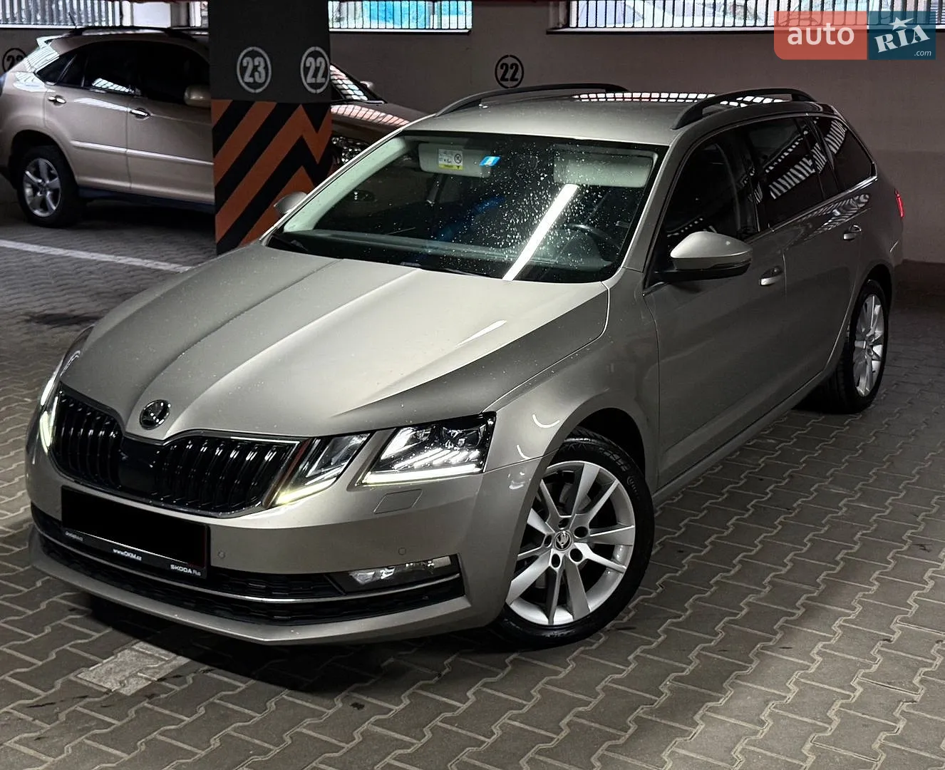 2017 Skoda Octavia - фото 1
