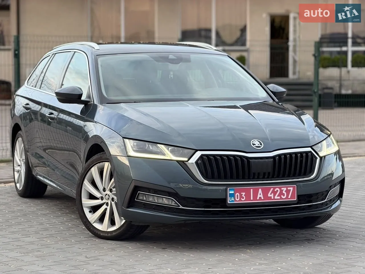 2020 Skoda Octavia - фото 1