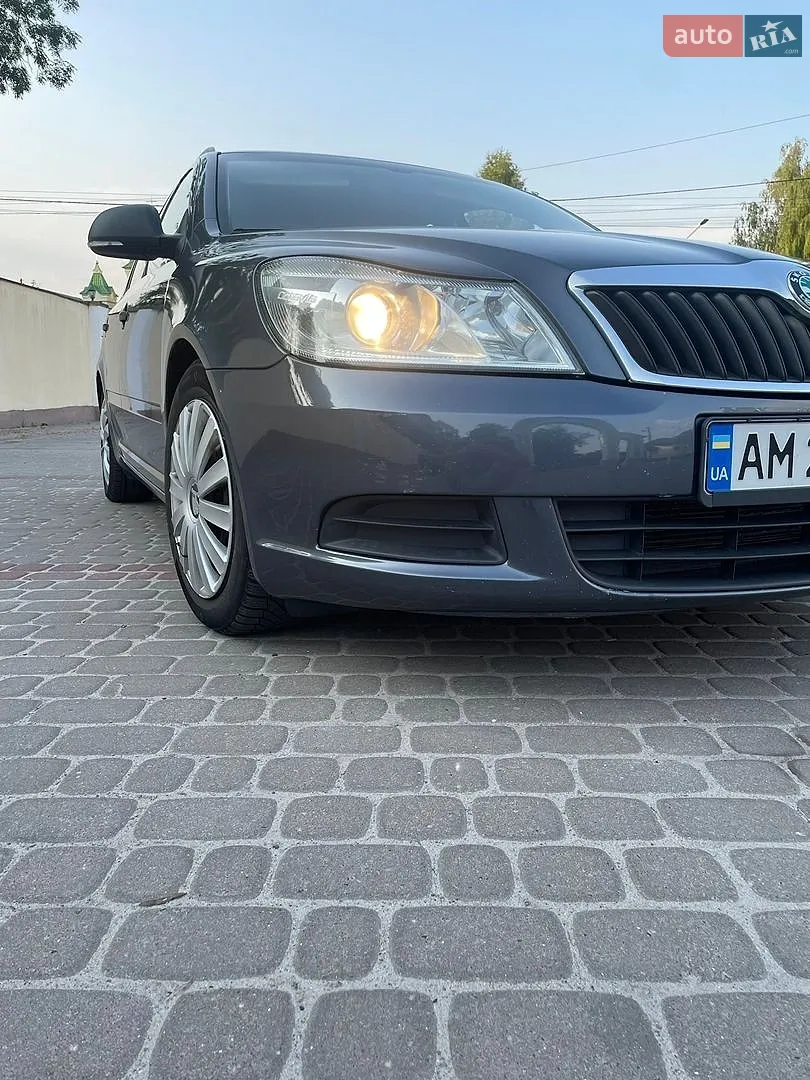 2011 Skoda Octavia - мініатюра 12
