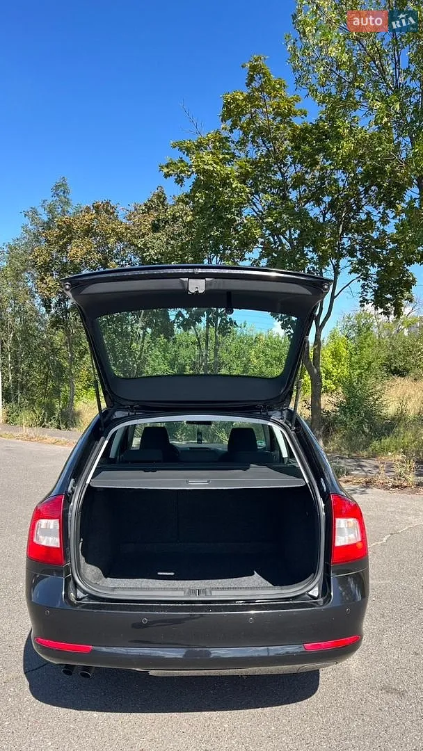 2010 Skoda Octavia - мініатюра 27