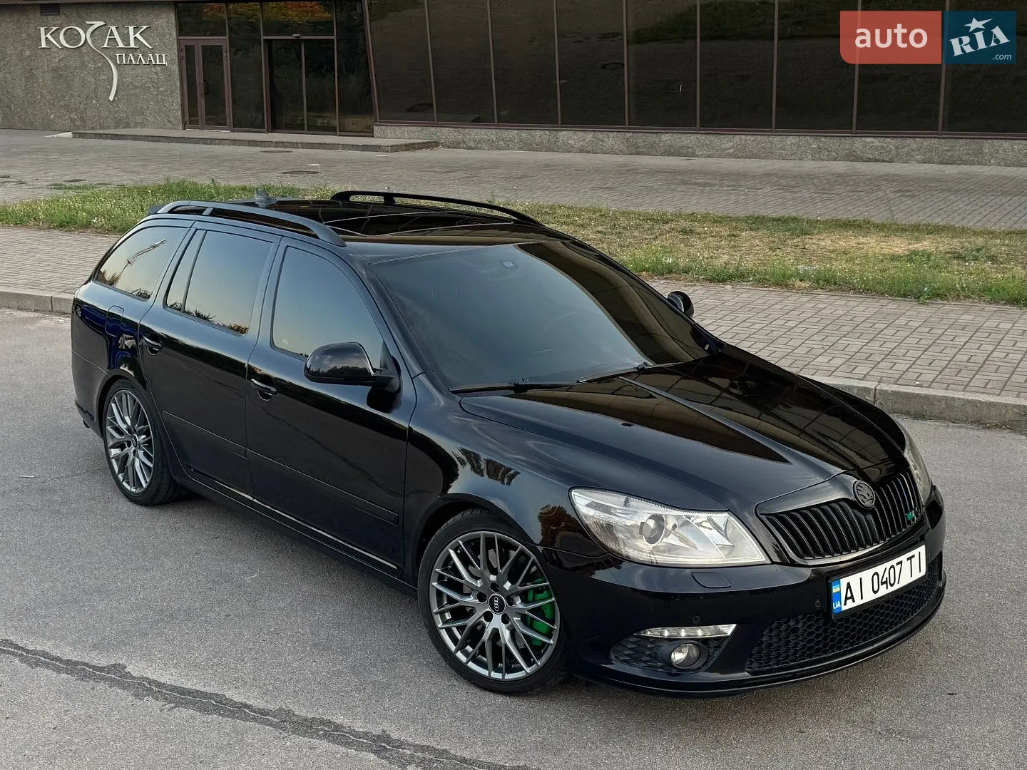 2010 Skoda Octavia - мініатюра 3