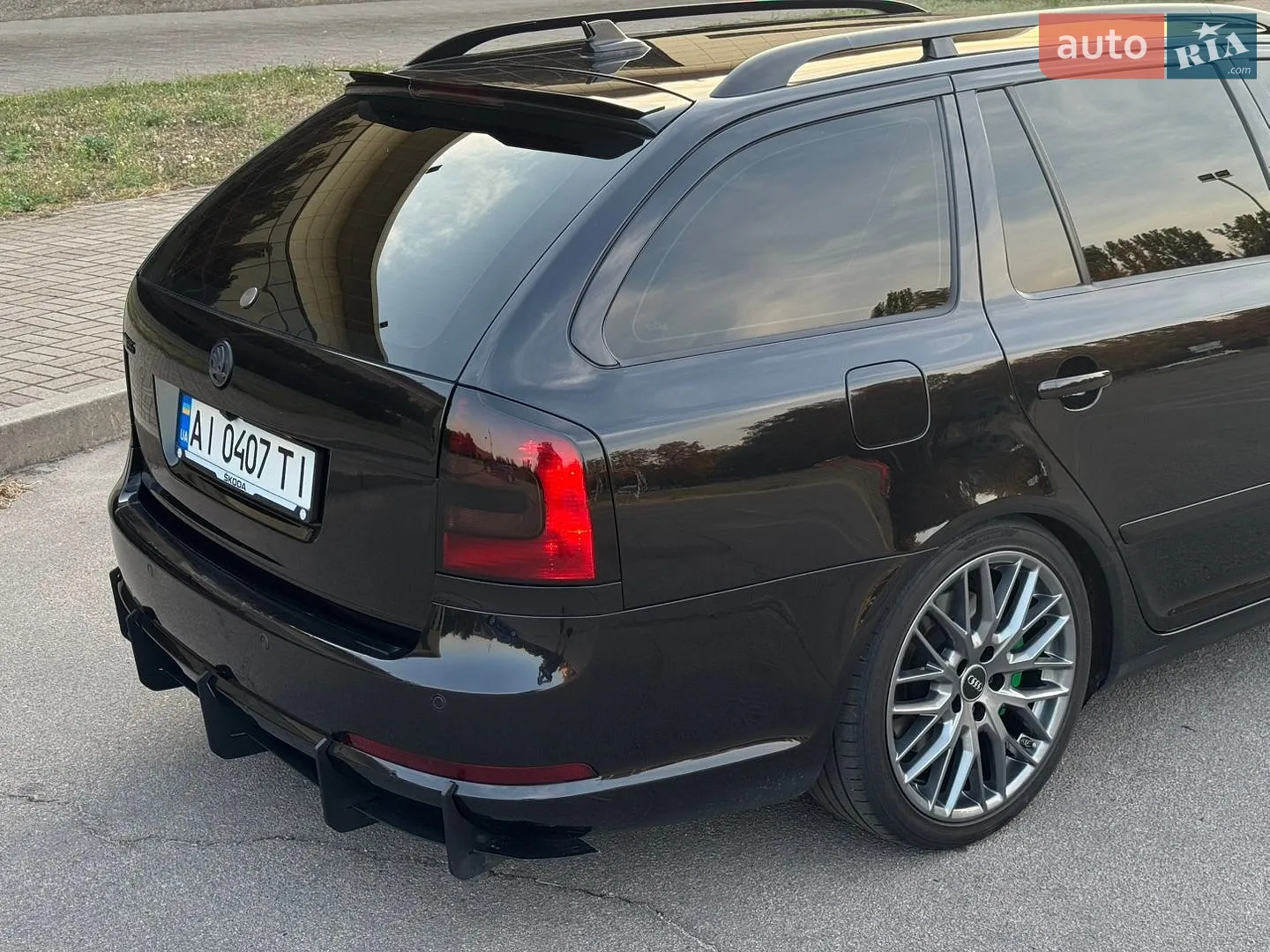 2010 Skoda Octavia - мініатюра 5