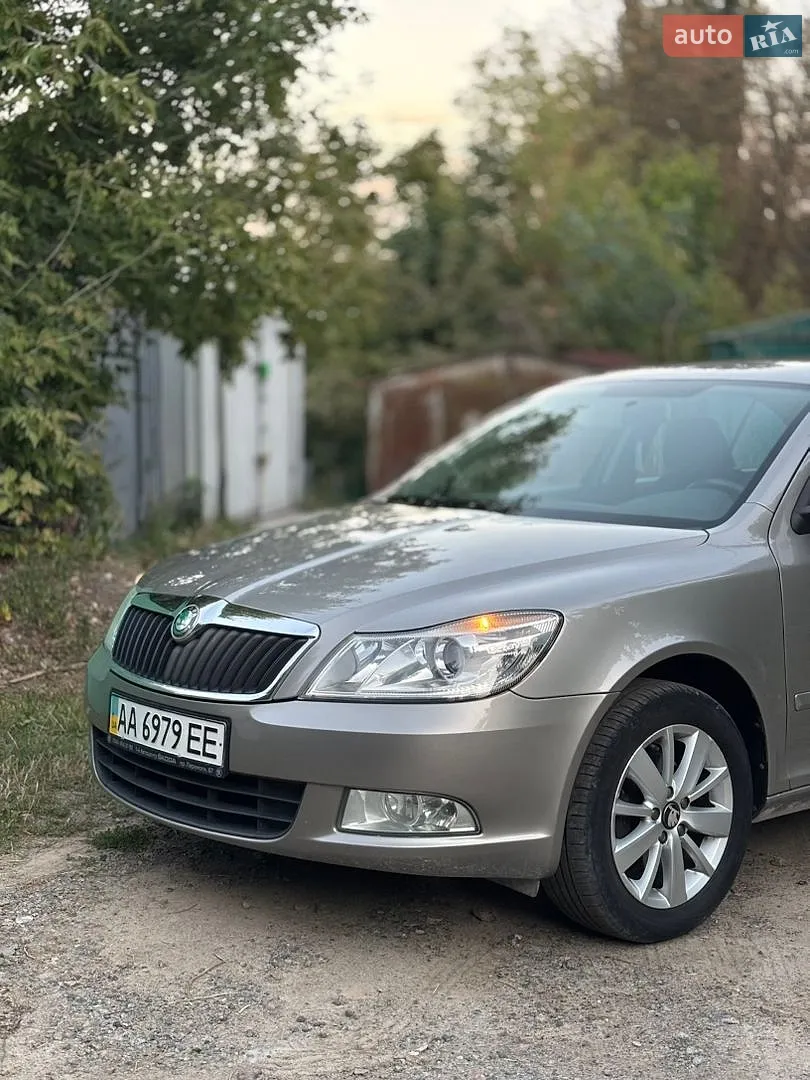 2011 Skoda Octavia - мініатюра 2