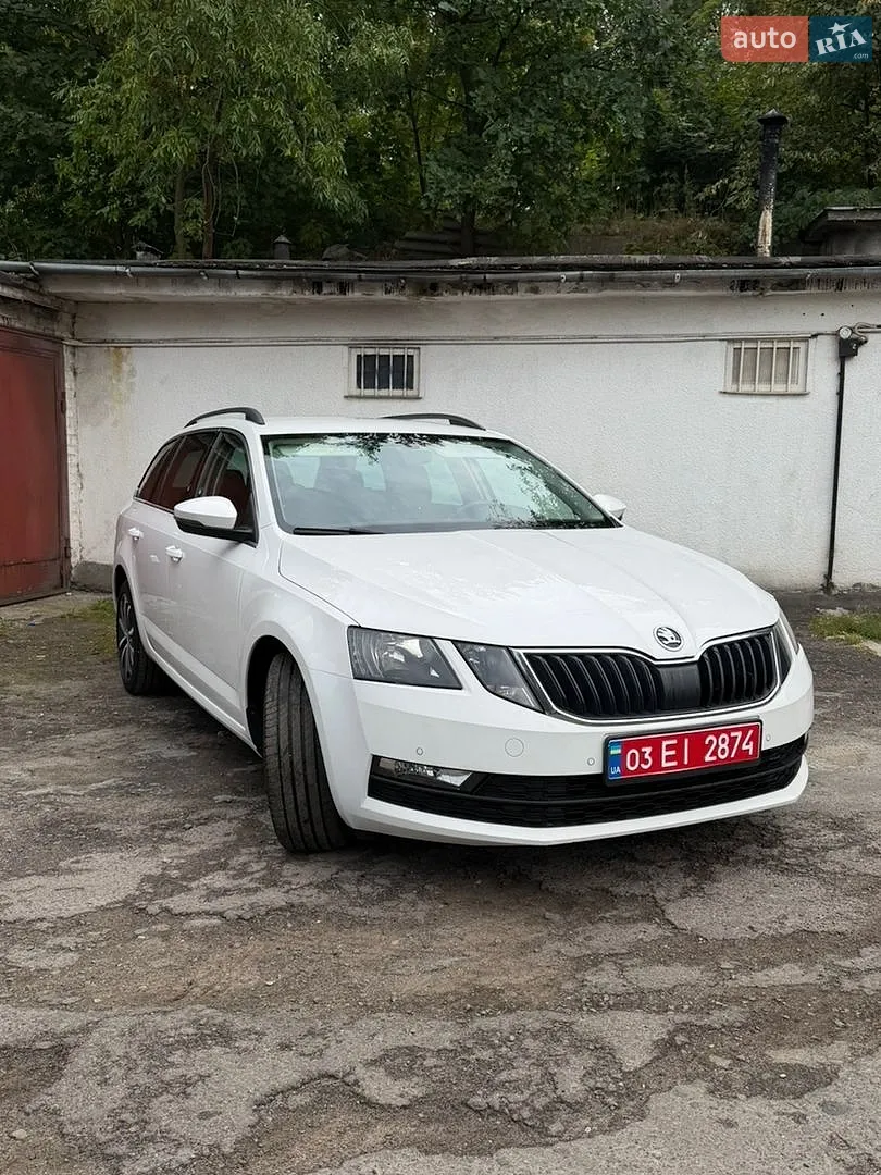 2020 Skoda Octavia - фото 1