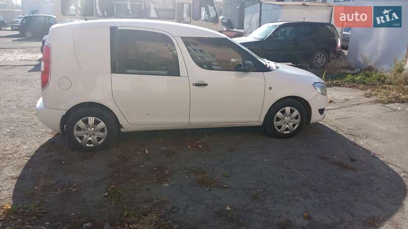 Универсал Skoda Praktik 2010 в Ровно фото 3 Универсал Skoda Praktik 2010 в Ровно