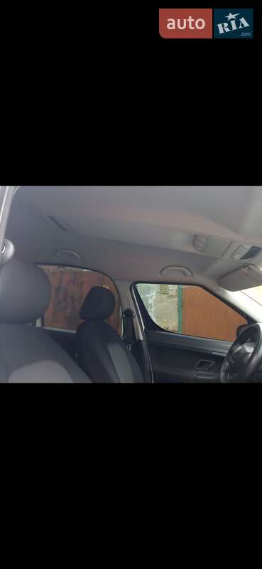 Универсал Skoda Praktik 2010 в Ровно фото 12 Универсал Skoda Praktik 2010 в Ровно