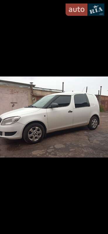 Универсал Skoda Praktik 2010 в Ровно фото 7 Универсал Skoda Praktik 2010 в Ровно