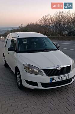 Грузовой фургон Skoda Praktik 2011 в Черновцах