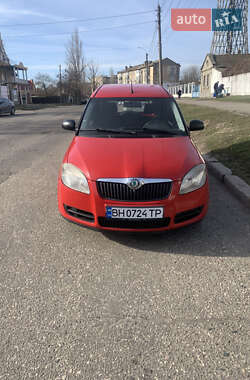 Вантажний фургон Skoda Praktik 2008 в Миколаєві