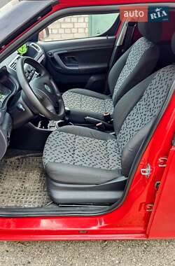 Грузовой фургон Skoda Praktik 2010 в 