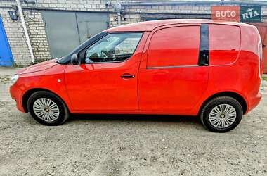 Грузовой фургон Skoda Praktik 2010 в 