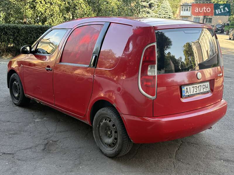 Грузовой фургон Skoda Praktik 2008 в Каменском