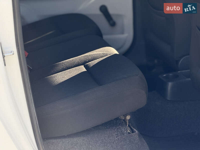 Микровэн Skoda Praktik 2011 в Тернополе фото 16 Микровэн Skoda Praktik 2011 в Тернополе