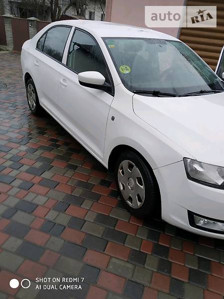 Седан Skoda Rapid 2013 в 