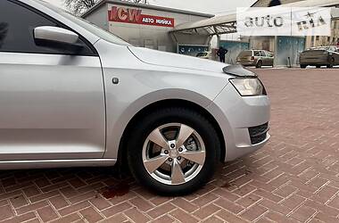 Лифтбек Skoda Rapid 2013 в Ровно