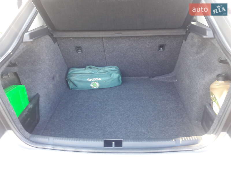 Лифтбек Skoda Rapid 2015 в Звягеле
