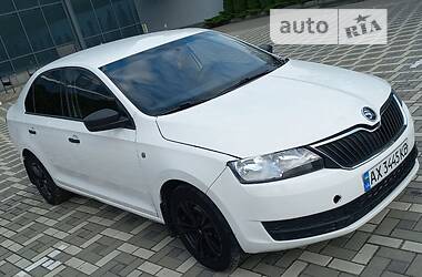 Хэтчбек Skoda Rapid 2014 в Киеве