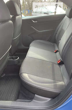 Лифтбек Skoda Rapid 2013 в 