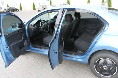 Лифтбек Skoda Rapid 2013 в Киеве