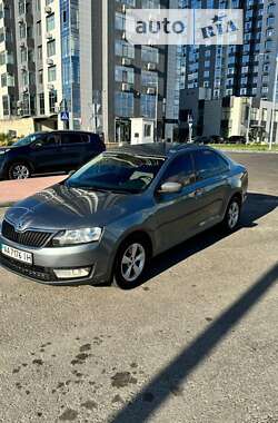 Лифтбек Skoda Rapid 2013 в Киеве