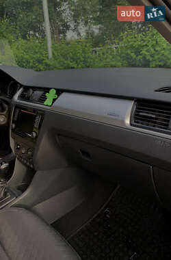 Хетчбек Skoda Rapid 2015 в 