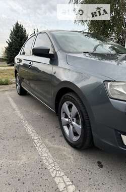 Лифтбек Skoda Rapid 2015 в Запорожье